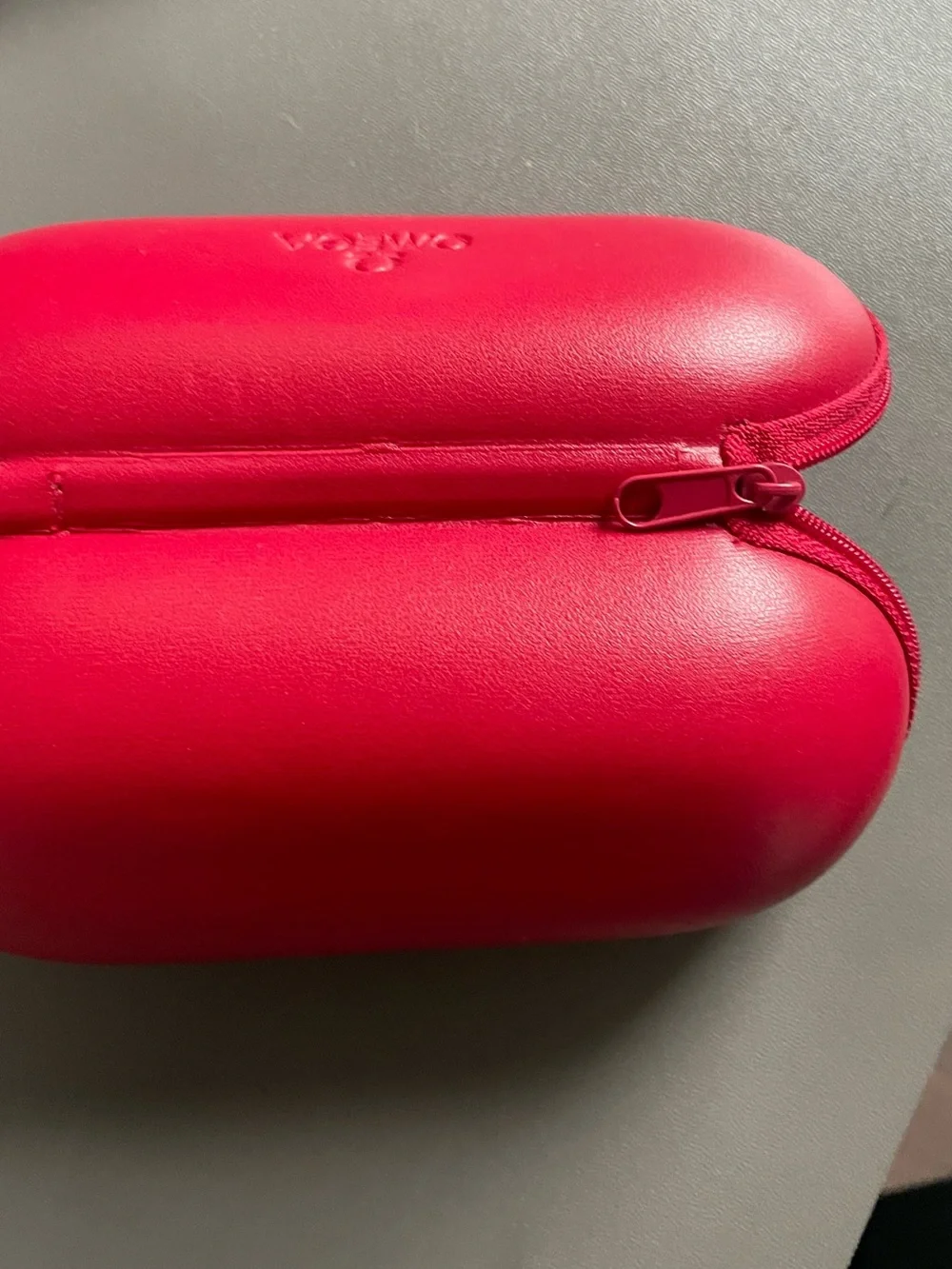 Omega Red Zip Travel Case - Picture 3 of 3